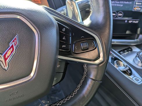 Used 2020 Chevrolet Corvette Stingray Preferred Cpe w/ 2LT Preferred Equipment Group image 18