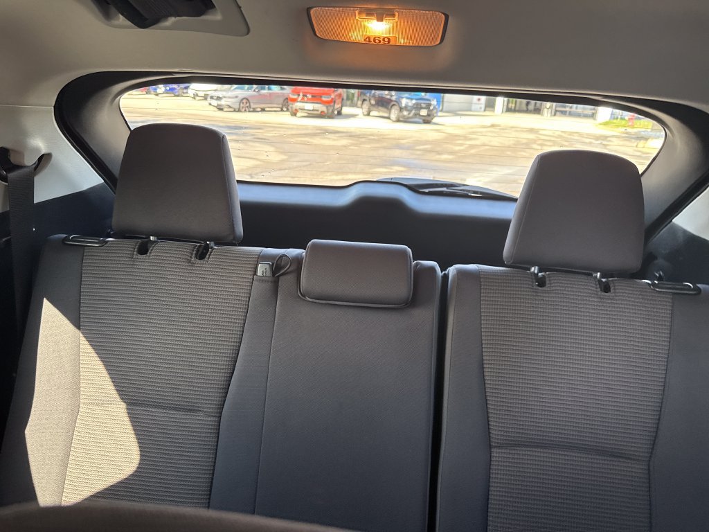 Used 2023 Toyota Highlander L FWD image 24