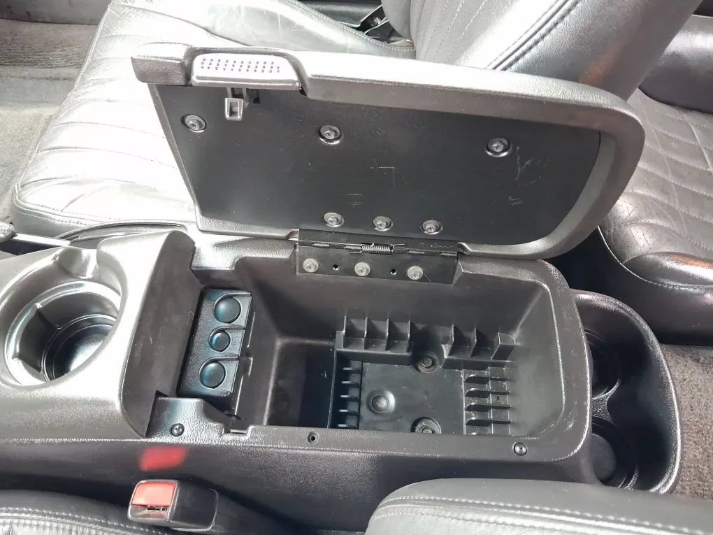 Used 2002 Chevrolet Camaro Z28 w/ SS Performance/Appearance Pkg RWD image 27