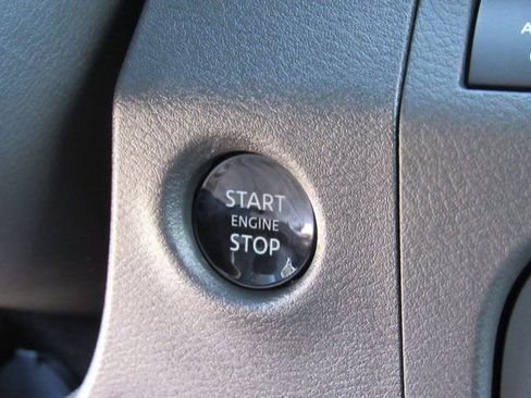 New 2026 Nissan Frontier SV image 18