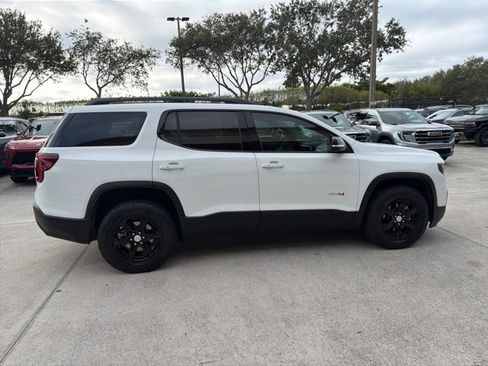 Used 2023 GMC Acadia AT4 image 7