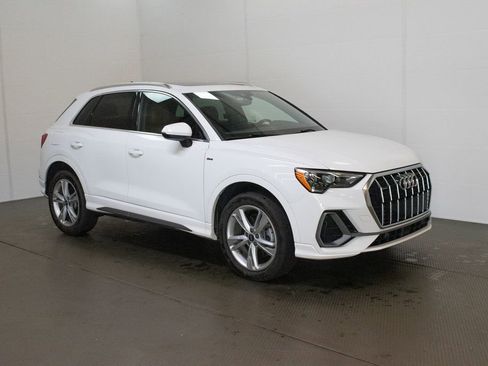 Used 2022 Audi Q3 2.0T Premium AWD/4WD image 1