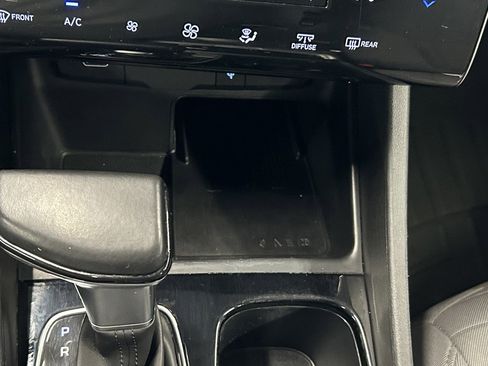 Used 2022 Hyundai Santa Cruz SEL Premium image 34