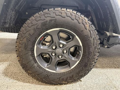 Used 2023 Jeep Gladiator Rubicon image 31