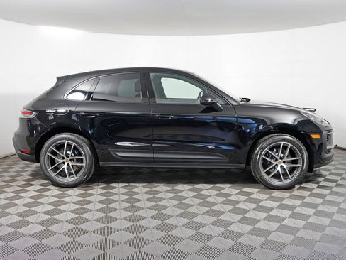 New 2026 Porsche Macan image 8