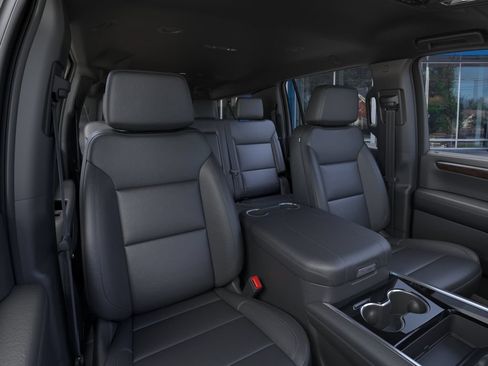New 2026 Chevrolet Suburban LT AWD/4WD image 16