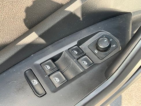 Used 2019 Volkswagen Jetta S w/ Driver Assistance Package FWD image 25