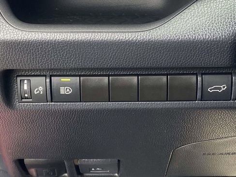 Used 2023 Toyota RAV4 XLE w/ Convenience Package image 28