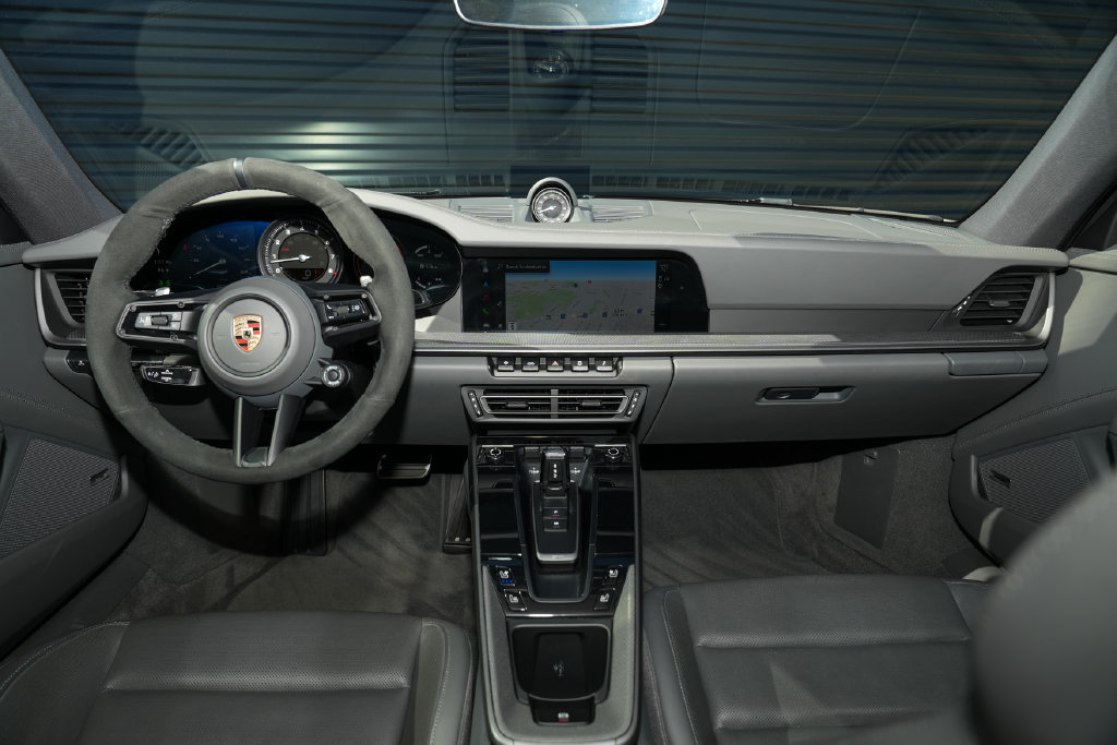 Certified 2023 Porsche 911 Carrera S RWD image 28