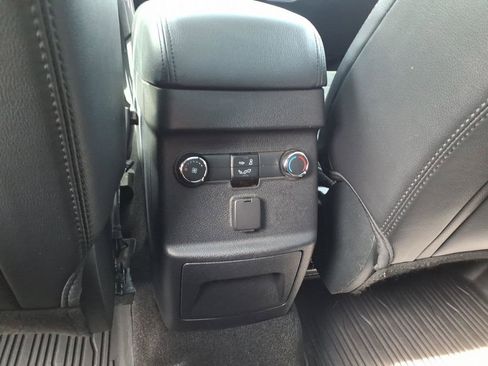 Certified 2019 Ford Explorer XLT w/ Equipment Group 202A image 13