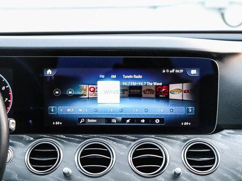 Used 2021 Mercedes-Benz E 350 Sedan image 16