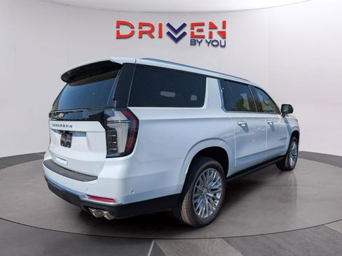 New 2026 Chevrolet Suburban High Country AWD/4WD image 5
