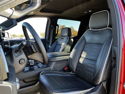 Used 2024 GMC Sierra 1500 AT4X image 24