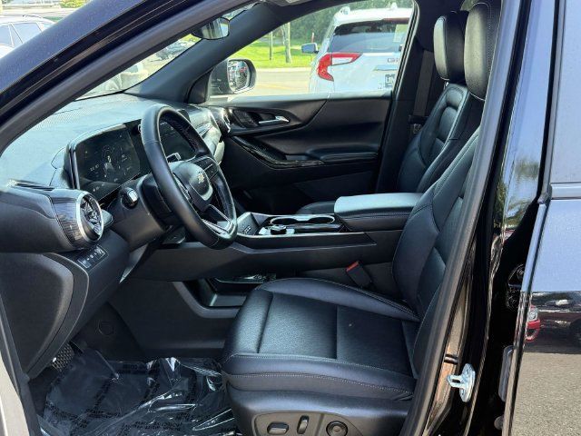 Used 2026 Chevrolet Equinox LT w/ Convenience Package II AWD/4WD image 8