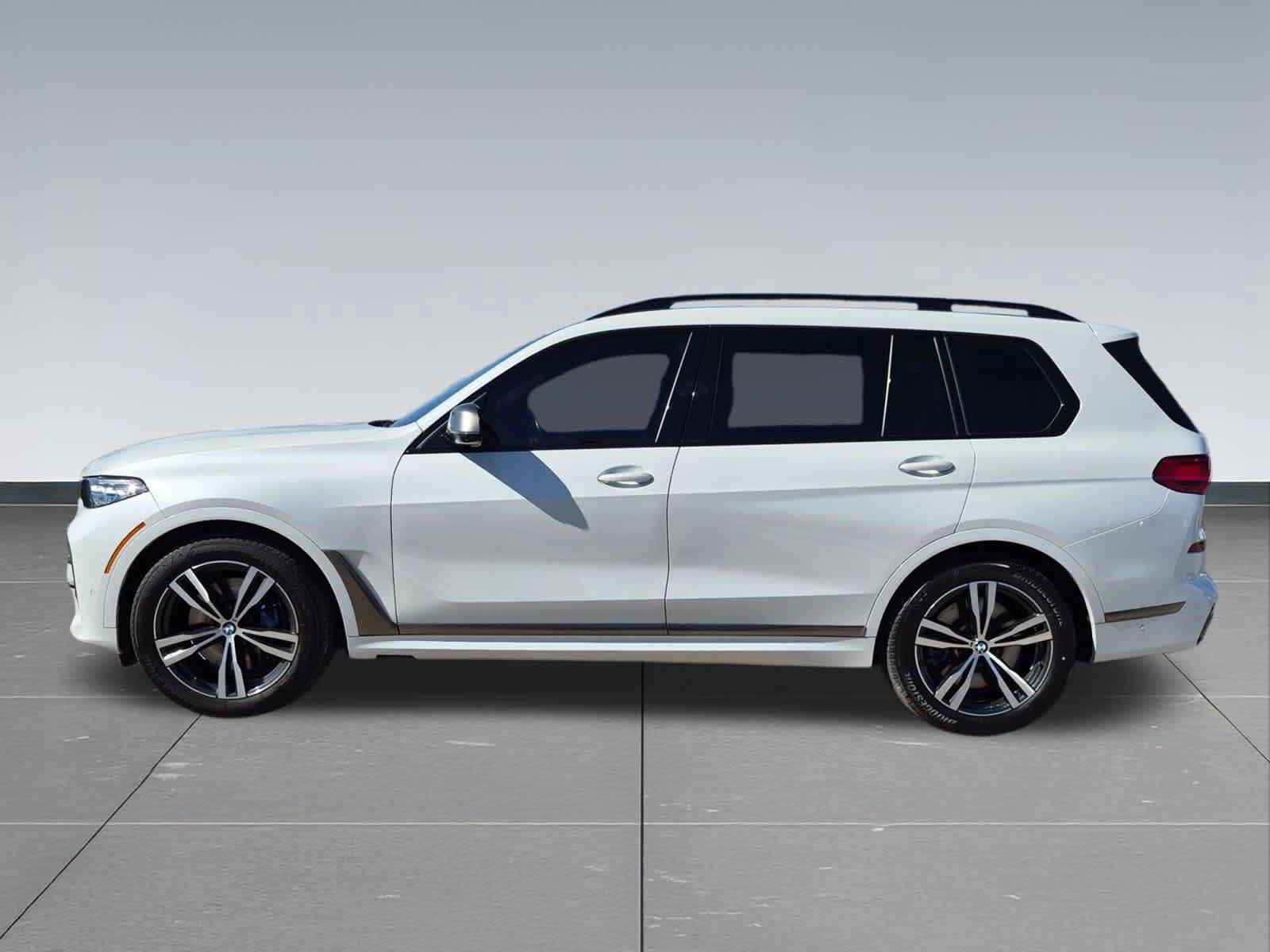 Used 2022 BMW X7 M50i AWD/4WD image 3