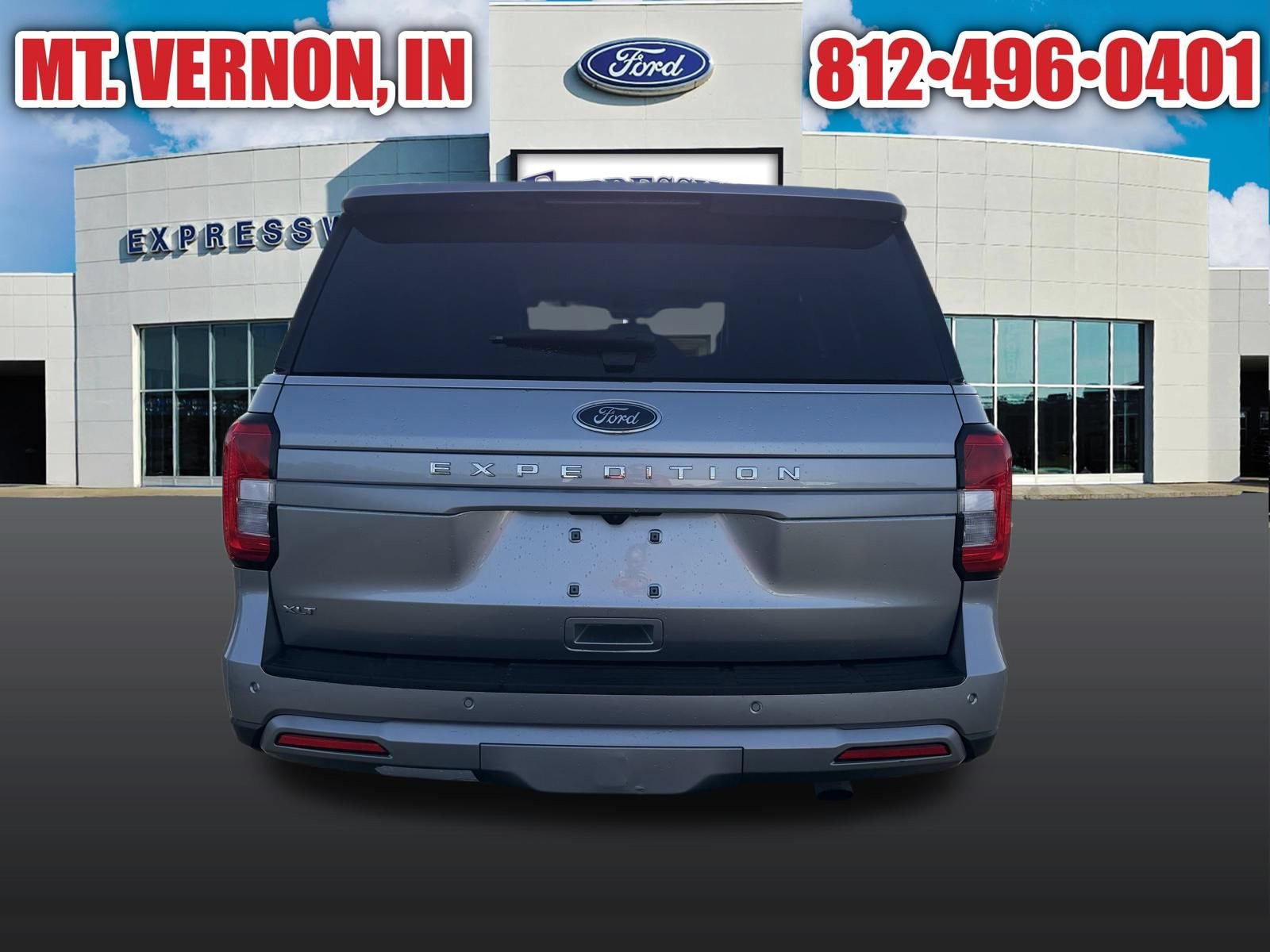 Used 2024 Ford Expedition XLT AWD/4WD image 8