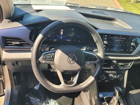 Used 2024 Volkswagen Taos SE FWD image 30