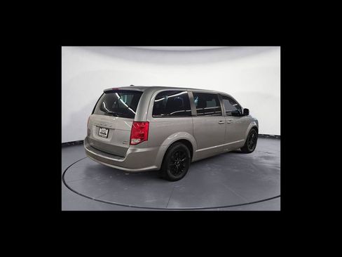 Used 2019 Dodge Grand Caravan GT FWD image 6