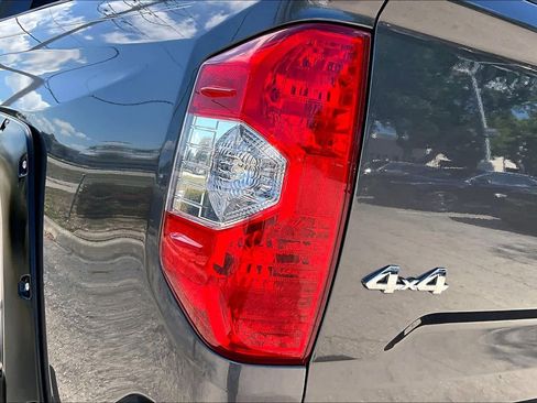 Used 2019 Toyota Tundra SR5 w/ SR5 Upgrade Package image 29