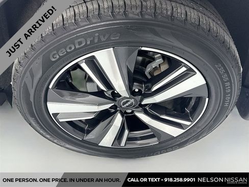 Certified 2023 Nissan Rogue Platinum w/ Platinum Premium Package FWD image 33