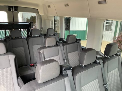 Used 2022 Ford Transit 350 XLT RWD image 20