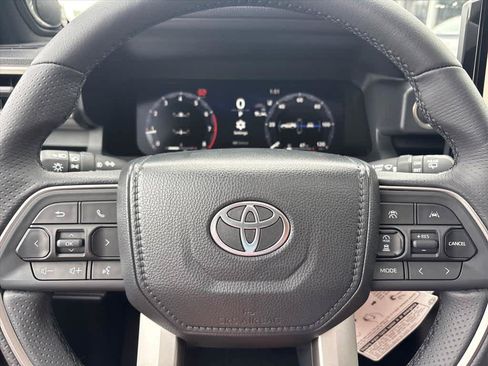 New 2026 Toyota 4Runner Limited AWD/4WD image 15