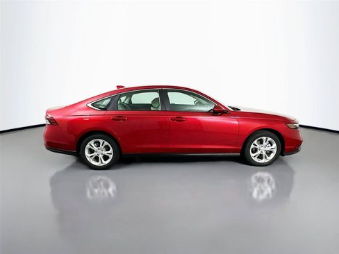 Used 2023 Honda Accord LX image 15