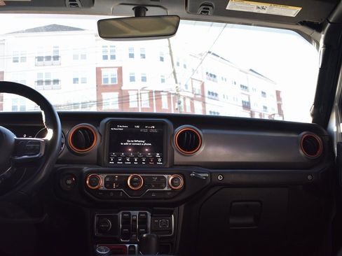 Used 2022 Jeep Gladiator Mojave w/ LED Lighting Group image 32