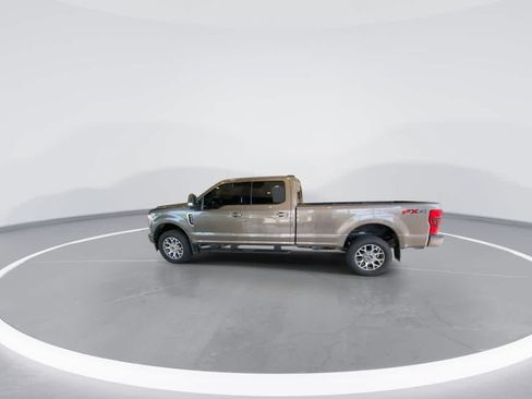 Used 2022 Ford F250 Lariat AWD/4WD image 9