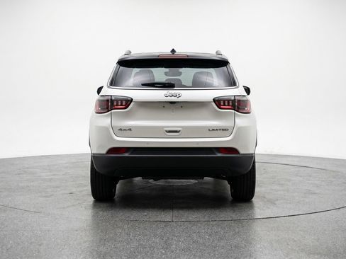 Used 2025 Jeep Compass Limited AWD/4WD image 7