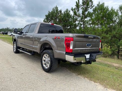 Used 2019 Ford F250 Lariat w/ Chrome Package AWD/4WD image 9