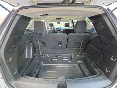 Used 2019 Chevrolet Traverse LS w/ LPO, Blackout Package FWD image 18