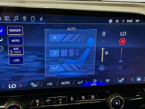 Used 2024 Chevrolet Blazer EV LT image 23