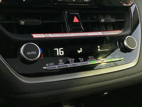 Certified 2025 Toyota Corolla SE image 23