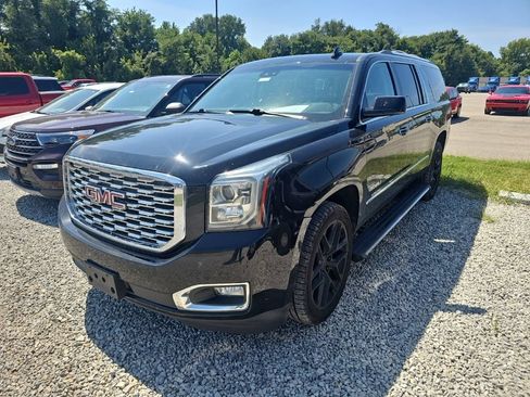 Used 2019 GMC Yukon XL Denali AWD/4WD image 4