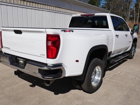 New 2026 Chevrolet Silverado 3500 LTZ w/ LTZ Plus Package AWD/4WD image 7