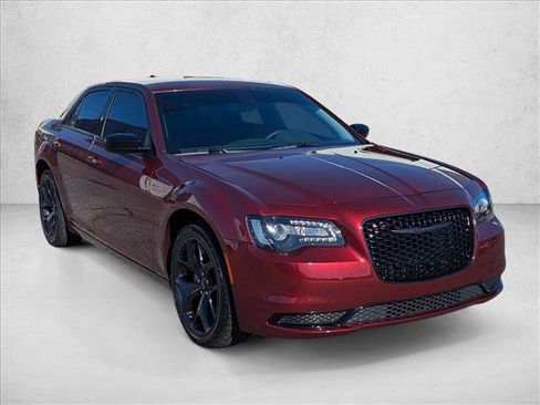 Used 2023 Chrysler 300 Touring w/ Sport Appearance Package image 3