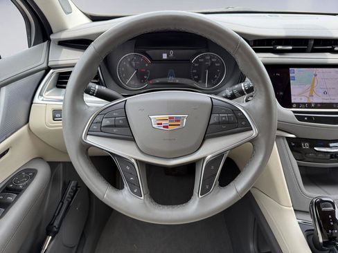 Certified 2024 Cadillac XT5 Premium Luxury AWD/4WD image 22