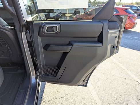 New 2025 Ford Bronco Badlands image 29