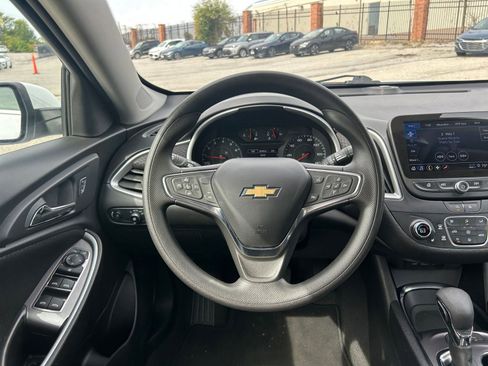 Used 2024 Chevrolet Malibu LT image 34