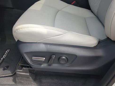 New 2026 Toyota Tacoma Limited AWD/4WD image 16
