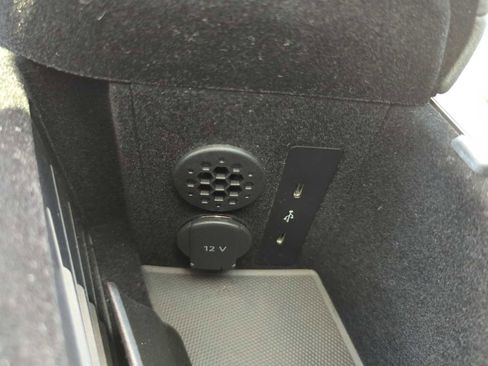 Used 2025 Porsche Taycan 4S image 32