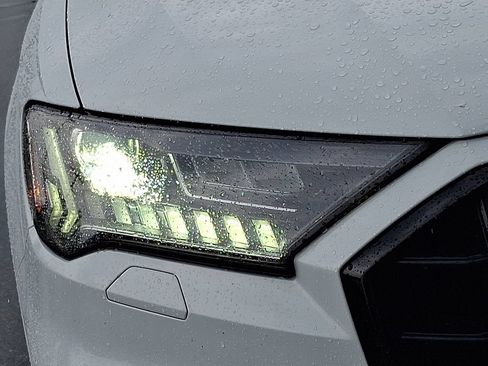 Used 2021 Audi SQ7 Premium Plus AWD/4WD image 12