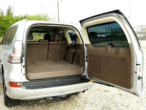 Used 2017 Lexus GX 460 image 33