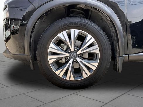 Used 2023 Nissan Rogue SV w/ SV Premium B Package FWD image 10