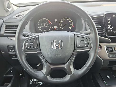 Used 2024 Honda Ridgeline Sport image 11