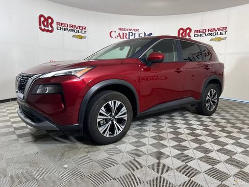 Used 2023 Nissan Rogue SV AWD/4WD image 3