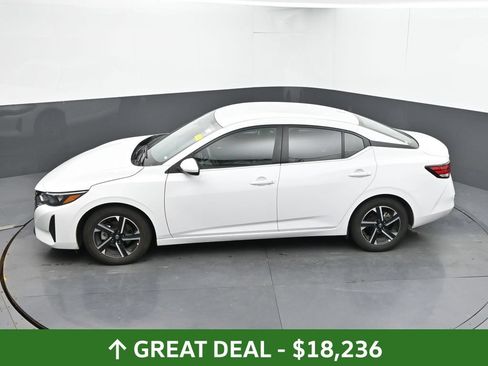 Used 2024 Nissan Sentra SV FWD image 20