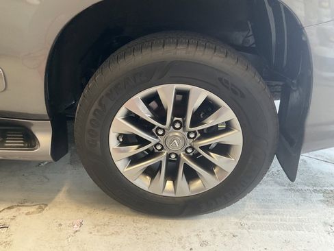 Used 2014 Lexus GX 460 Luxury w/ Preferred Accessory Package image 7
