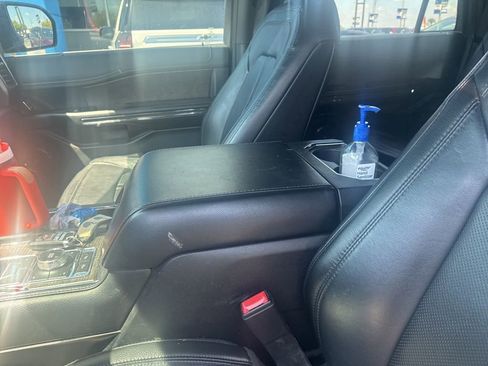 Used 2020 Ford Expedition Max Limited w/ Texas Edition Package image 18